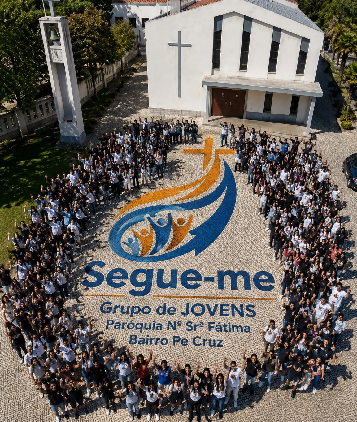 Representação do Grupo de Jovens Segue-Me reunido junto à paróquia